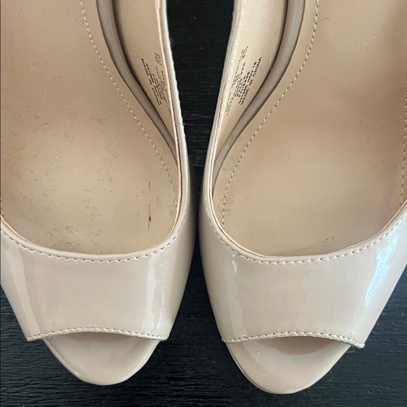Metaphor Nude Patent Peep-Toe Heels - Picture 3 of 7
